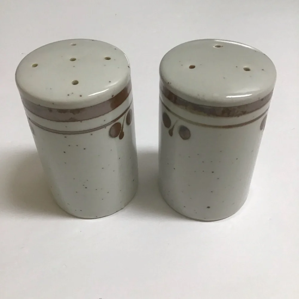 Otagiri Japan Brown Speckled Stoneware Salt & Pepper Shakers Boho Vintage Japan